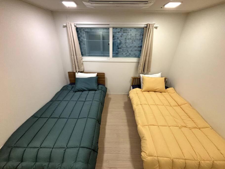 Apartment Clean 2 Supersingle Beds House